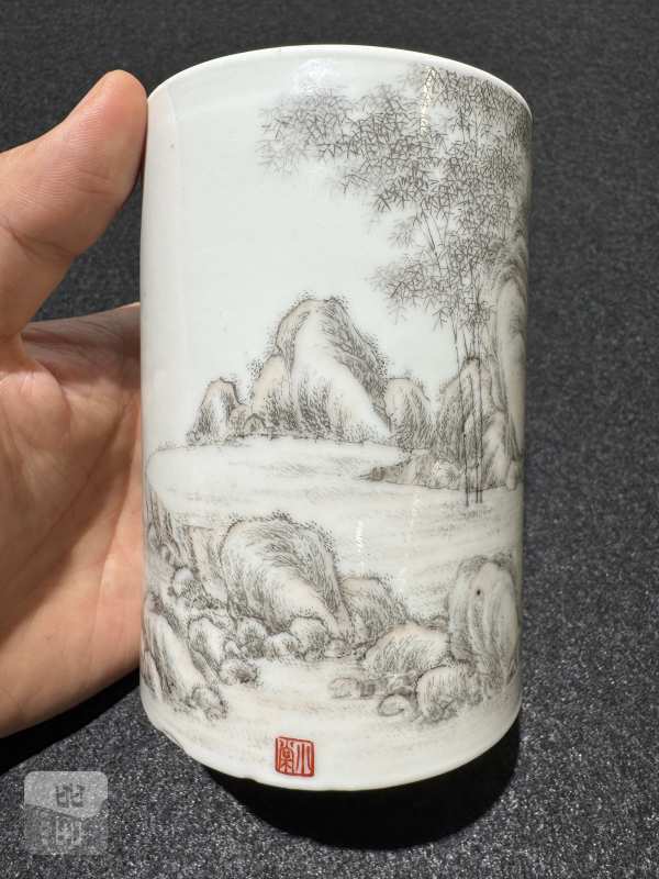 民国 汪晓棠对映珍藏款墨彩人物故事图笔筒 - 图6